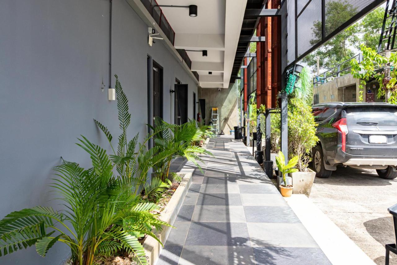 CS Klongtoey Grand Resort Ban Yep Chaeng Exterior foto